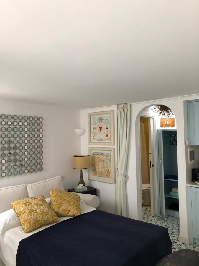 Villa Sain Charming Suite Анакапри Екстериор снимка